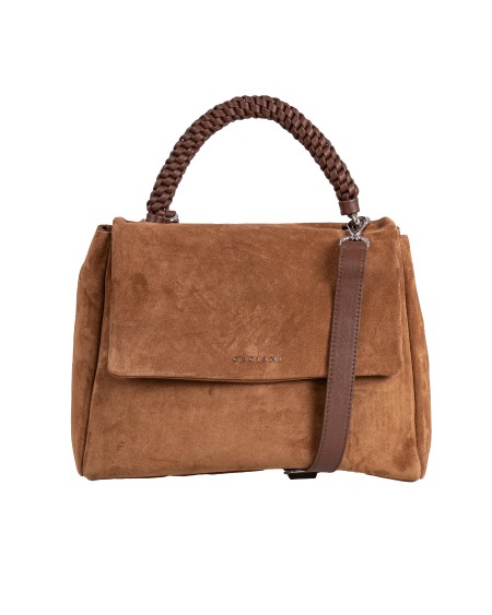Shop ORCIANI  Borsa: Orciani borsa "Sveva Peach" Media.
Tasche: taschino interno con zip
Chiusura: patta con bottone magnetico
Funzionalità: apertura a scomparsa sulla parte alta della patta, manico intrecciato scooby a spalla e tracolla regolabile removibile
Dettagli: finiture palladio
Dimensioni: Larghezza: 32 cm / Altezza: 24 cm / Profondità: 15 cm.
Composizione: 100% Pelle.
Made in Italy.. BT2006 PEA-SELLA